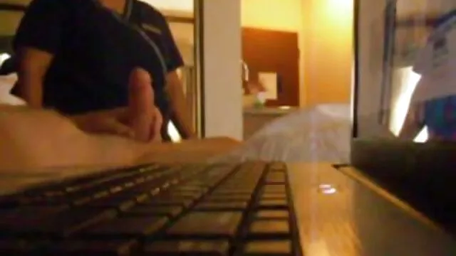 Une brune film porno arabe 2018 en chaleur défoncée par Scott à l'extérieur