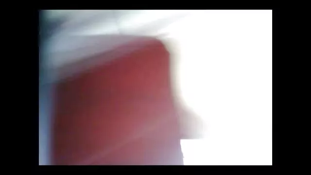 Mec joue avec le clitoris de la blonde C-Cup film porno en arabe puis suce et se fait baiser par son gode ceinture