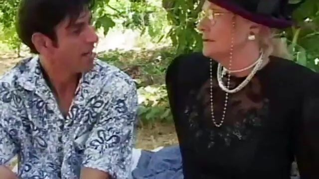 Bbw granny enseignant arabe sexe gratuit baise étudiant