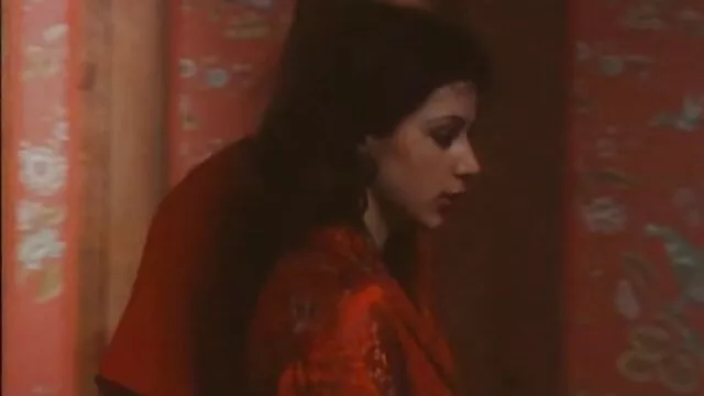 Kaori est porno arabe américain une asiatique serrée
