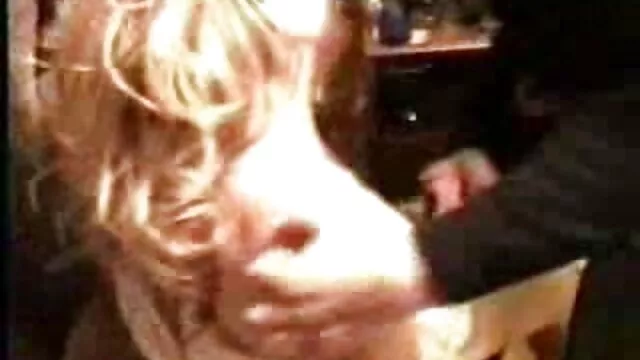 Whoring HOUSEWIFE baise et éjacule des films porno arabe