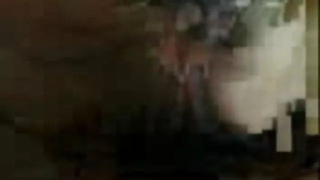 Elle hurle: je suis une pornos femmes arabes salope une chienne!