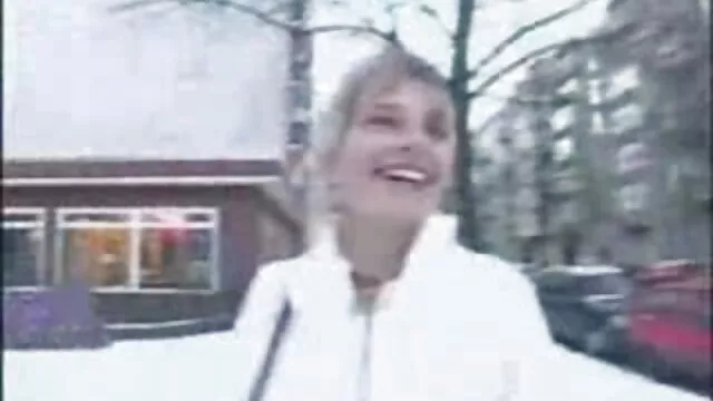 Sexe en soirée vidéos pornos arabes sur la pelouse