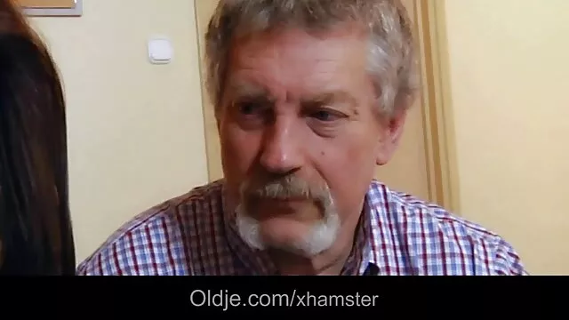 Papa - Infirmière chaude film porno femme arabe POV