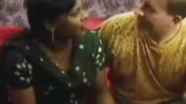 Maîtresse trashing porno chez les arabes